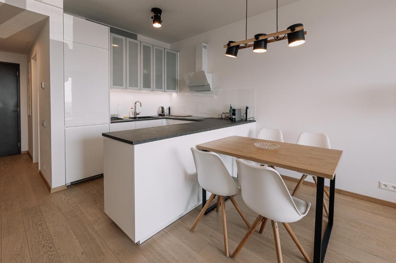 Skau Blue Residence In Sky Park 21 Floor 2 Tower Panoramic View Free Parking Bratislava Exterior photo